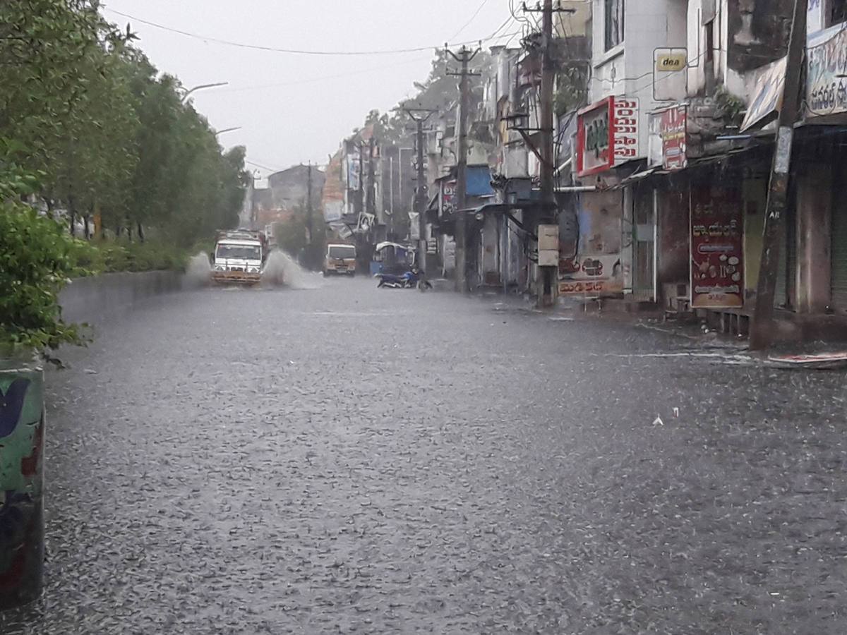 Heavy Rain in Andhra Pradesh Photo Gallery - Sakshi8
