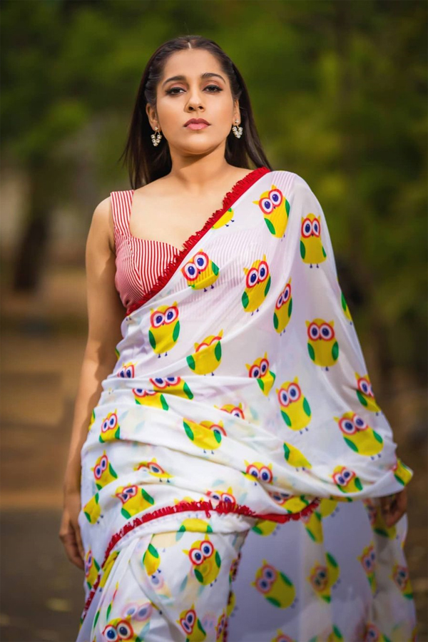 Tollywood Anchor Rashmi Gautam Latest Photo Gallery - Sakshi19