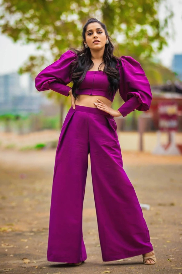 Tollywood Anchor Rashmi Gautam Latest Photo Gallery - Sakshi22