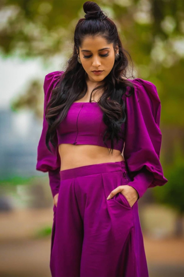 Tollywood Anchor Rashmi Gautam Latest Photo Gallery - Sakshi23