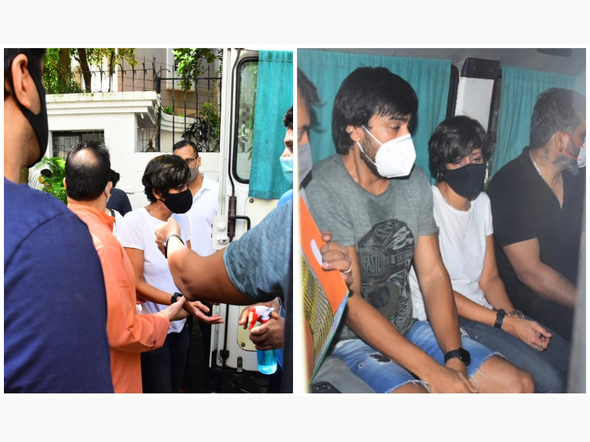 Mandira Bedi Husband Raj Kaushal’s Funeral Photo Gallery - Sakshi3