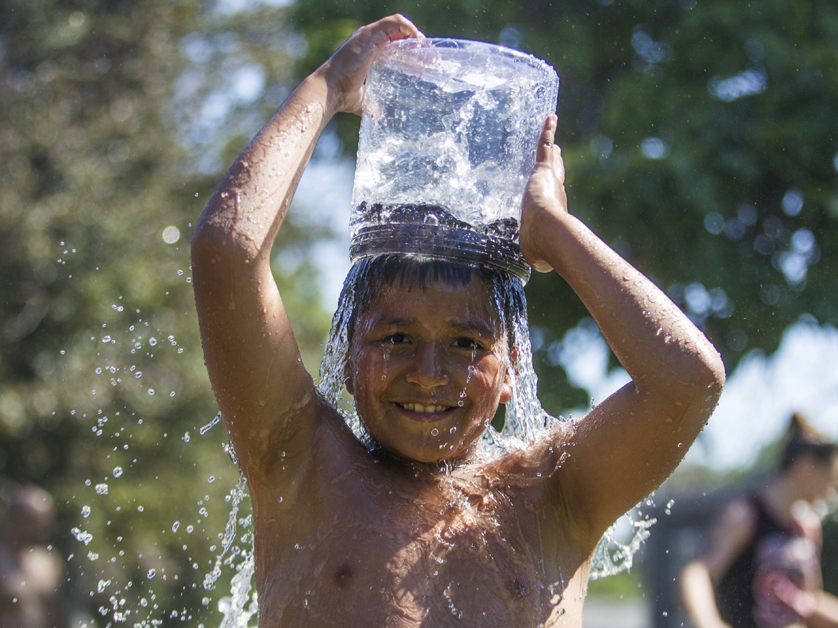Record heatwave in Northwestern US moves to inland states - Sakshi3