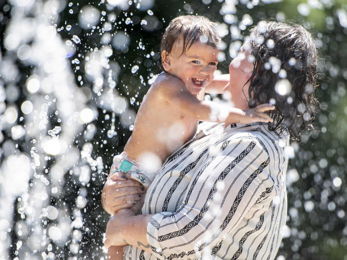 Record heatwave in Northwestern US moves to inland states - Sakshi9