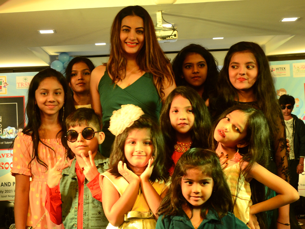 Diksha Panth Launch Poster of Upcoming Biggest Kids Talent Show - Sakshi4