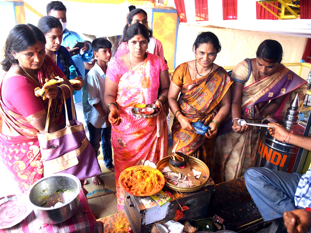 Golconda Bonalu 2021 - Sakshi9