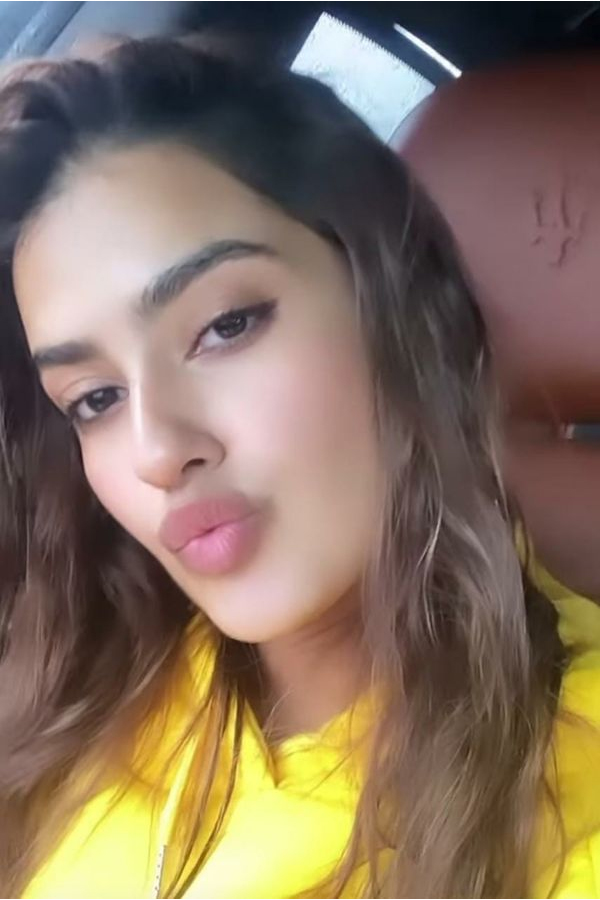 Kavya Thapar Latest Photos - Sakshi27
