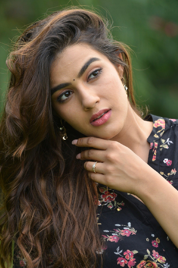 Kavya Thapar Latest Photos - Sakshi20