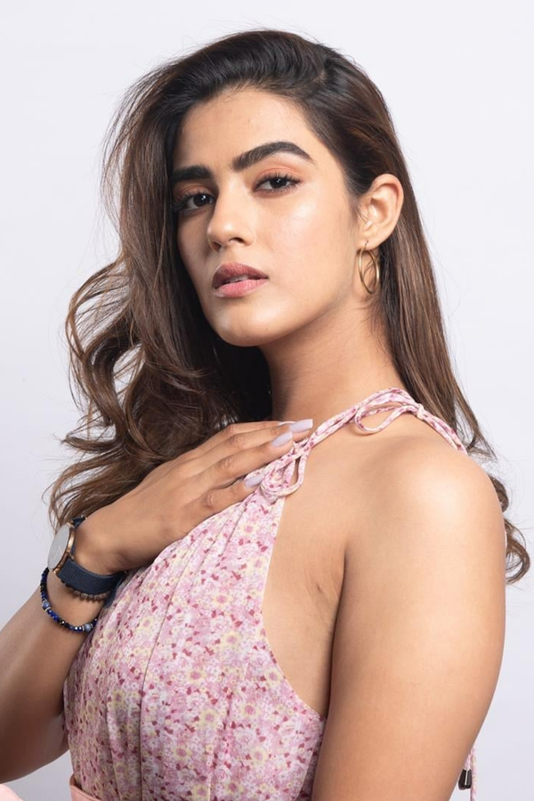 Kavya Thapar Latest Photos - Sakshi8