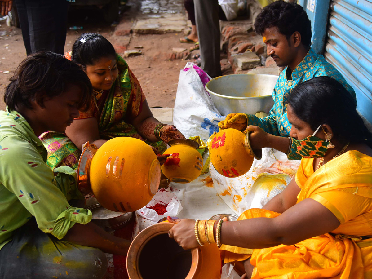 Balkampet yellamma kalyanam 2021 Photo Gallery - Sakshi12