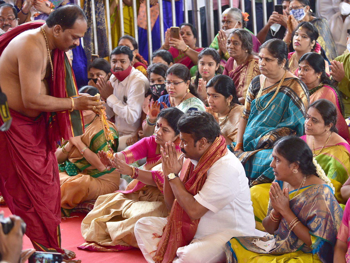 Balkampet yellamma kalyanam 2021 Photo Gallery - Sakshi27