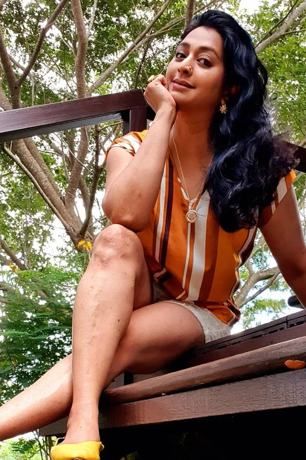 Uppena Movie Heroine Mother Gayatri Jayaraman - Sakshi11