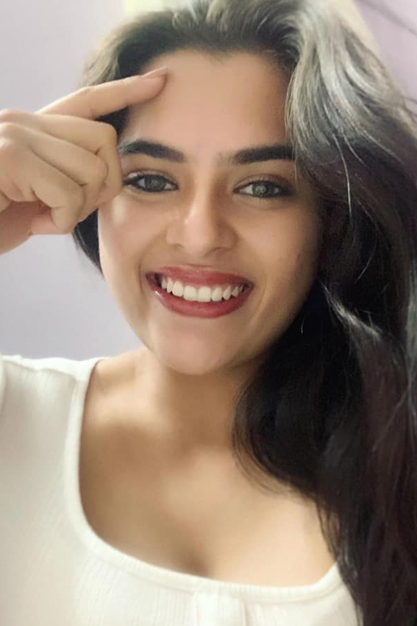 Gangotri Movie Child Artist Kavya Kalyanram Photo Gallery - Sakshi10
