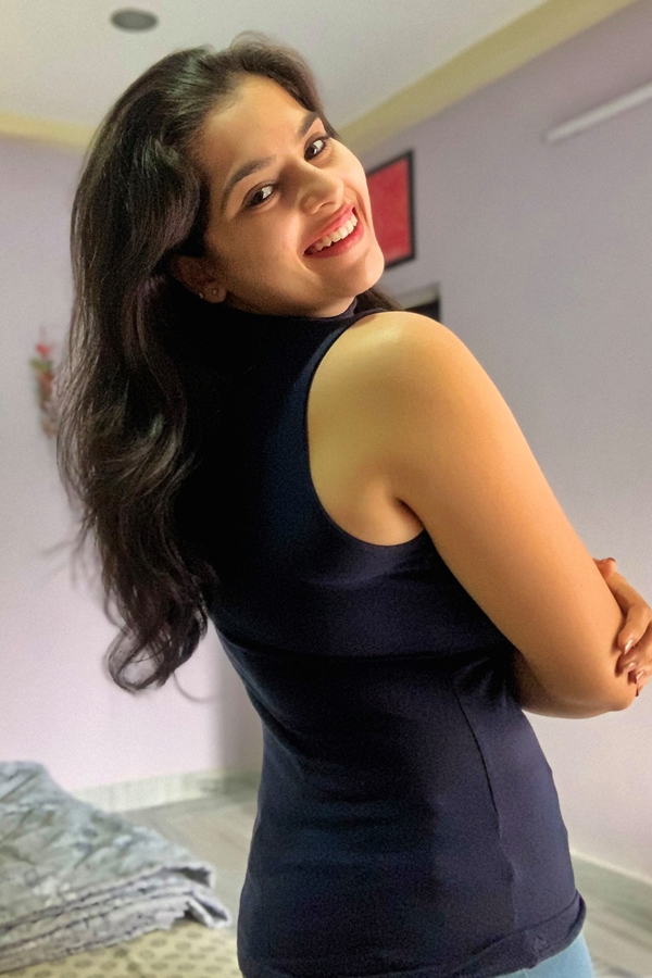 Gangotri Movie Child Artist Kavya Kalyanram Photo Gallery - Sakshi20