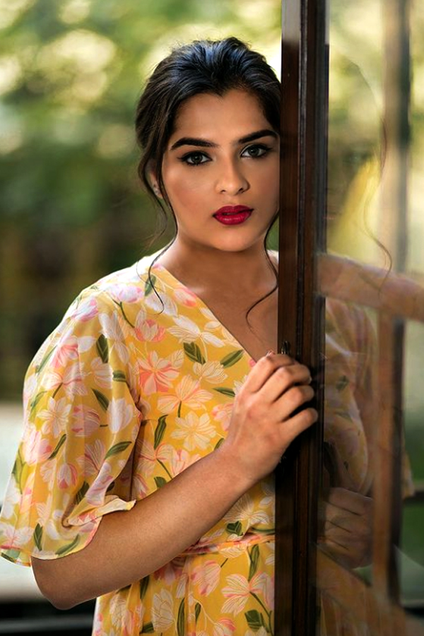 Gangotri Movie Child Artist Kavya Kalyanram Photo Gallery - Sakshi30