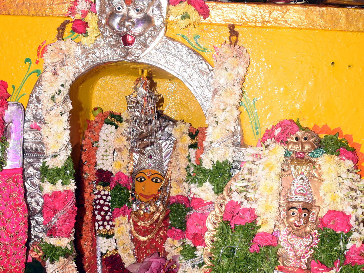 Golconda bonalu 2021 Photo Gallery - Sakshi15