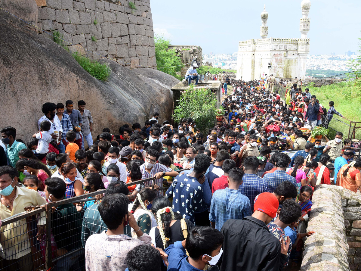 Golconda bonalu 2021 Photo Gallery - Sakshi16
