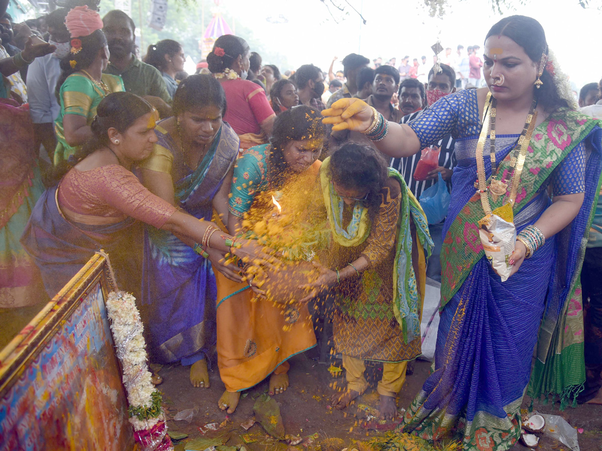 Golconda bonalu 2021 Photo Gallery - Sakshi20