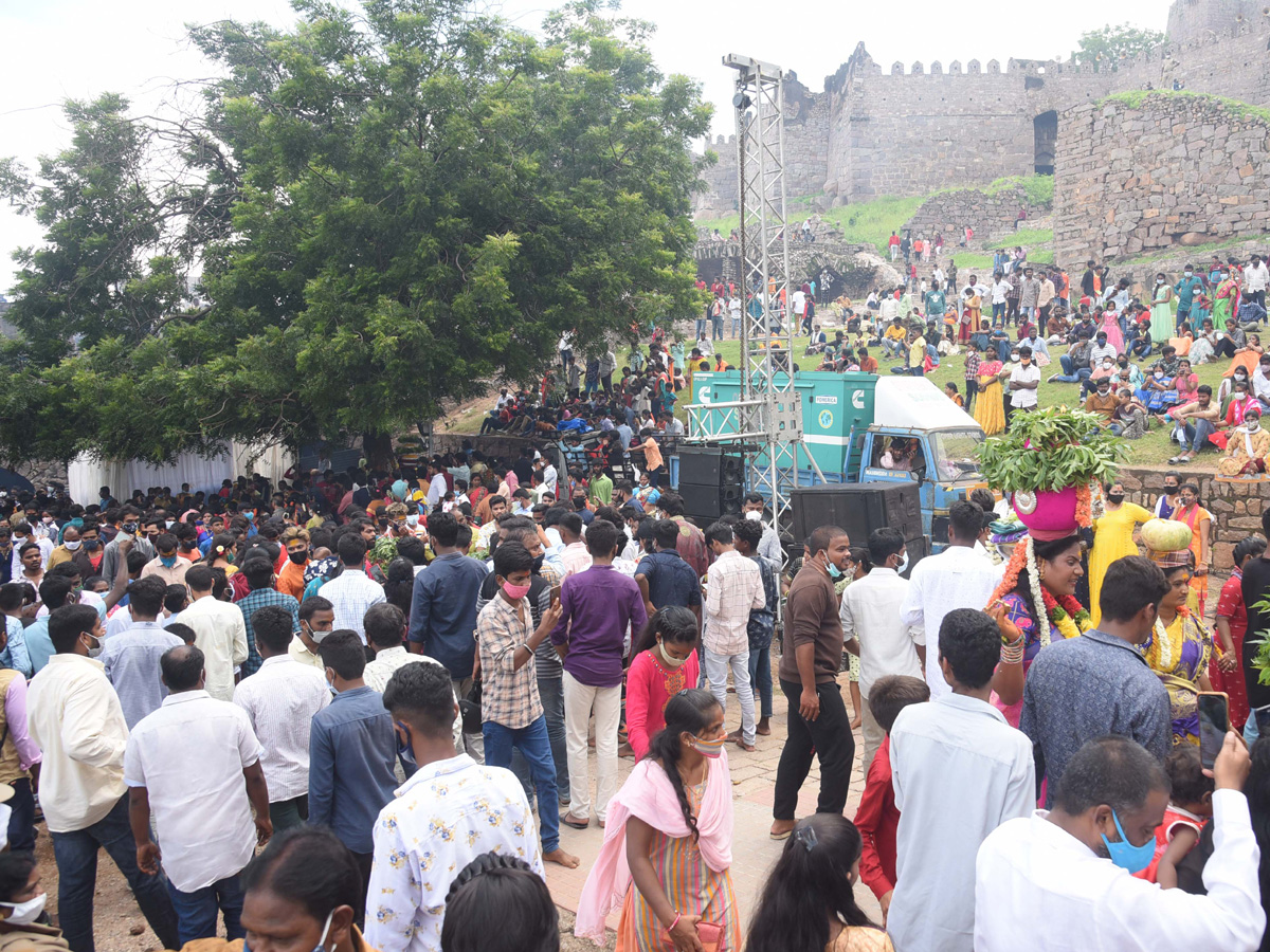 Golconda bonalu 2021 Photo Gallery - Sakshi23
