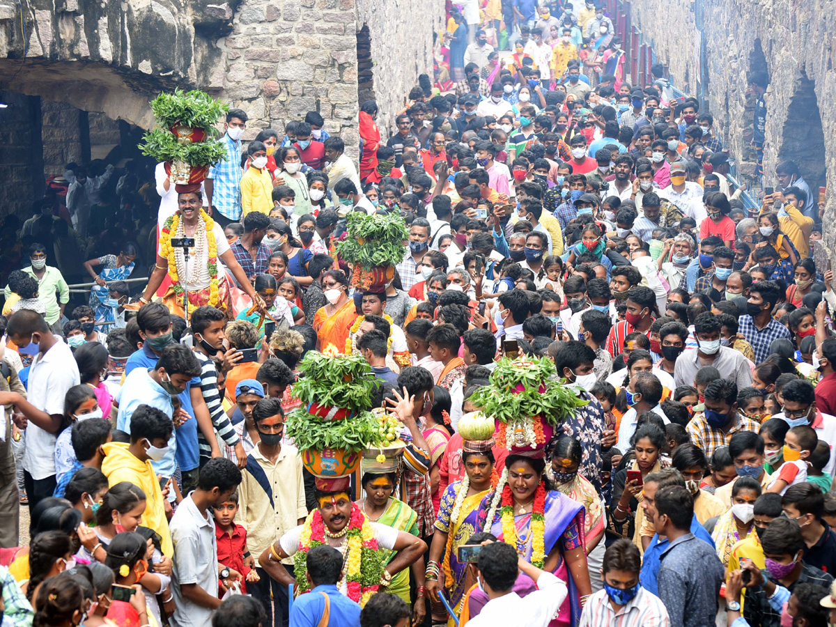 Golconda bonalu 2021 Photo Gallery - Sakshi1