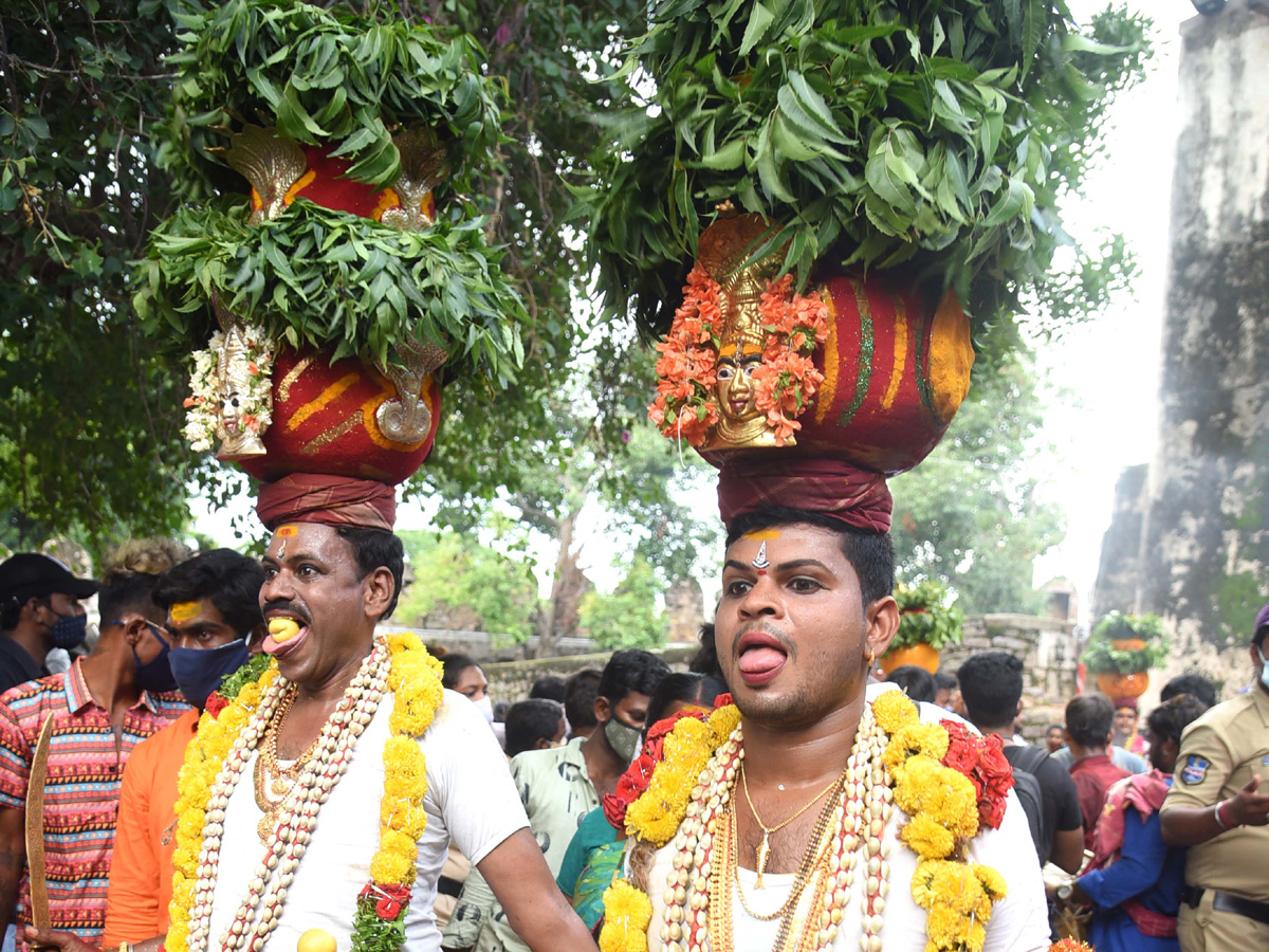 Golconda bonalu 2021 Photo Gallery - Sakshi32