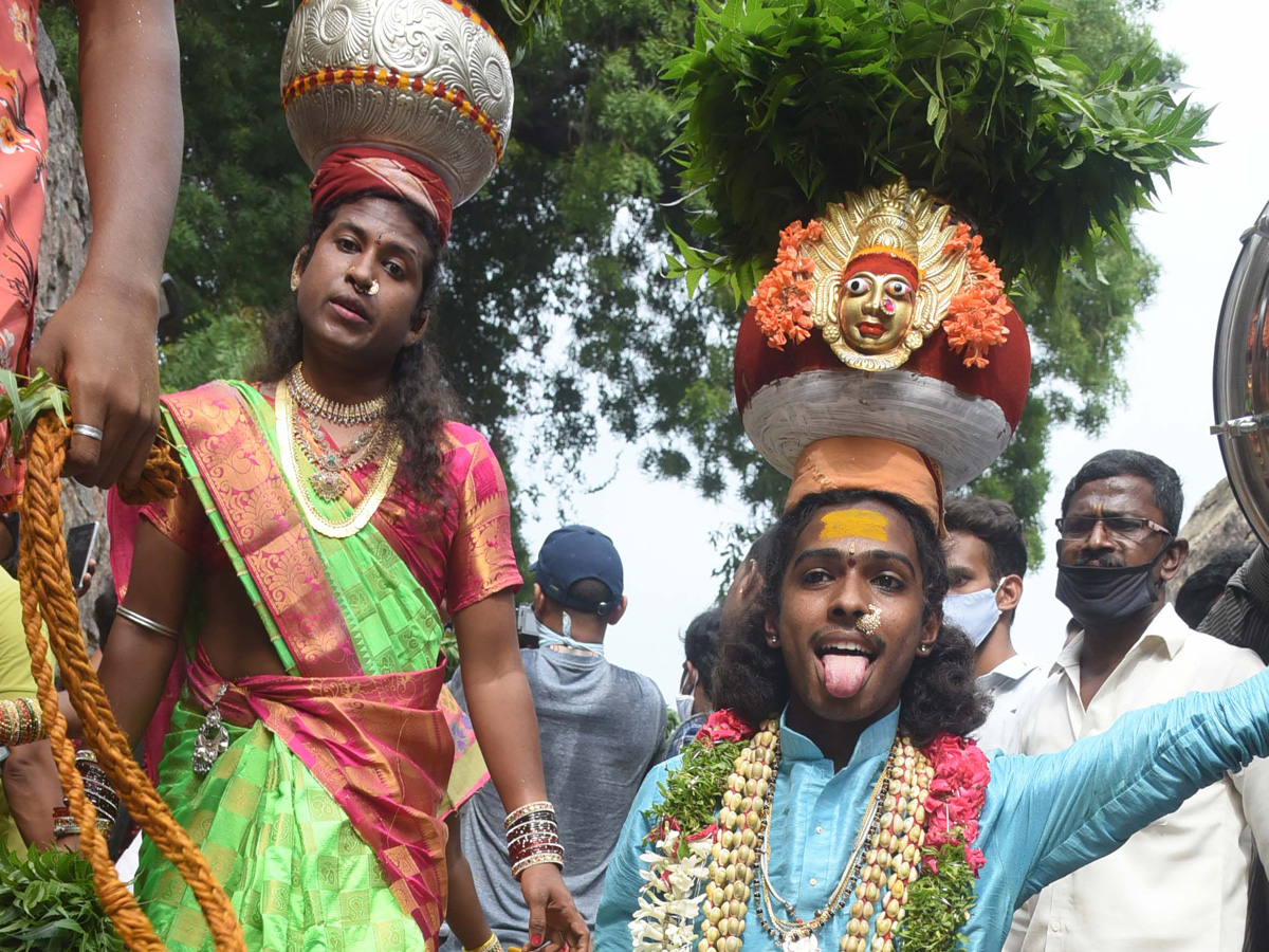Golconda bonalu 2021 Photo Gallery - Sakshi5