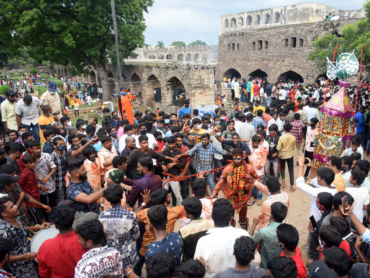 Golconda bonalu 2021 Photo Gallery - Sakshi9