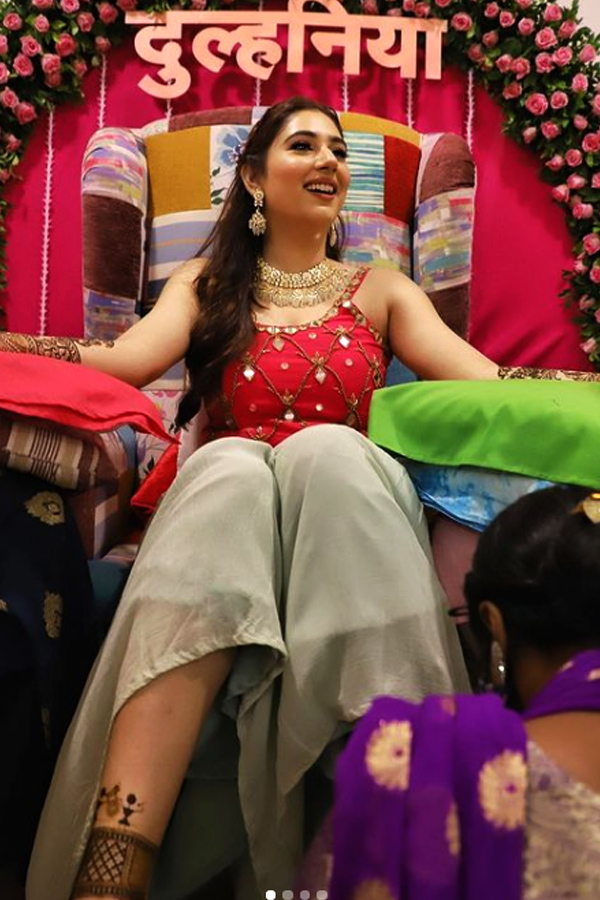 Rahul Vaidya Disha Parmar wedding Pic Viral - Sakshi31