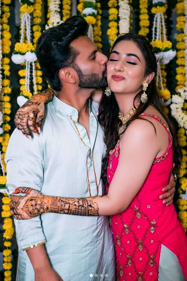 Rahul Vaidya Disha Parmar wedding Pic Viral - Sakshi3