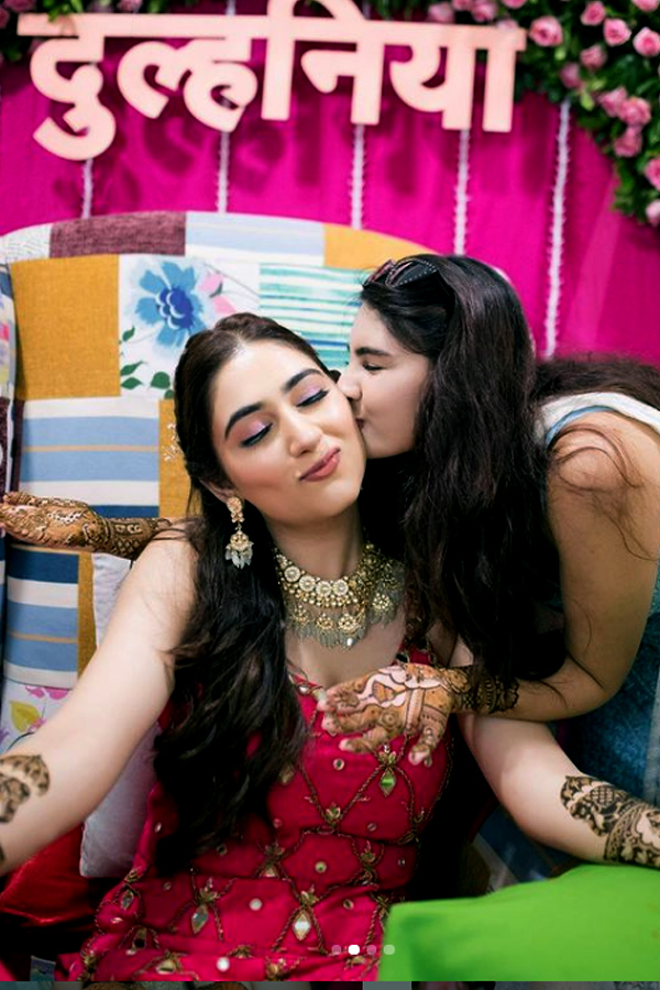 Rahul Vaidya Disha Parmar wedding Pic Viral - Sakshi4