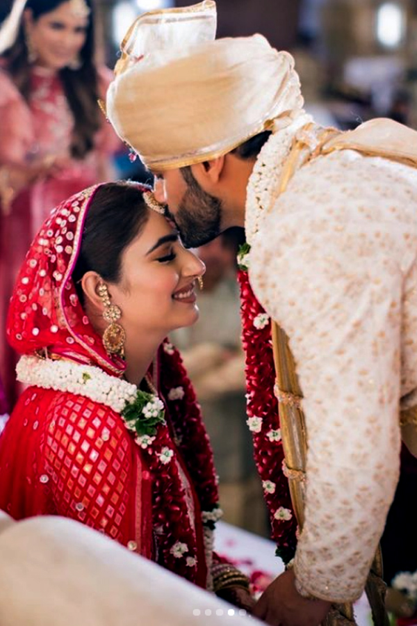 Rahul Vaidya Disha Parmar wedding Pic Viral - Sakshi14