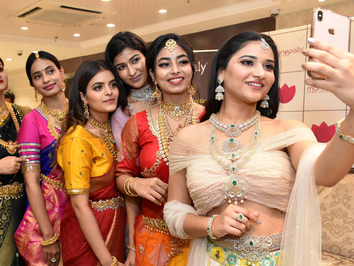 Manepally Jewellers at Panjagutta - Sakshi1