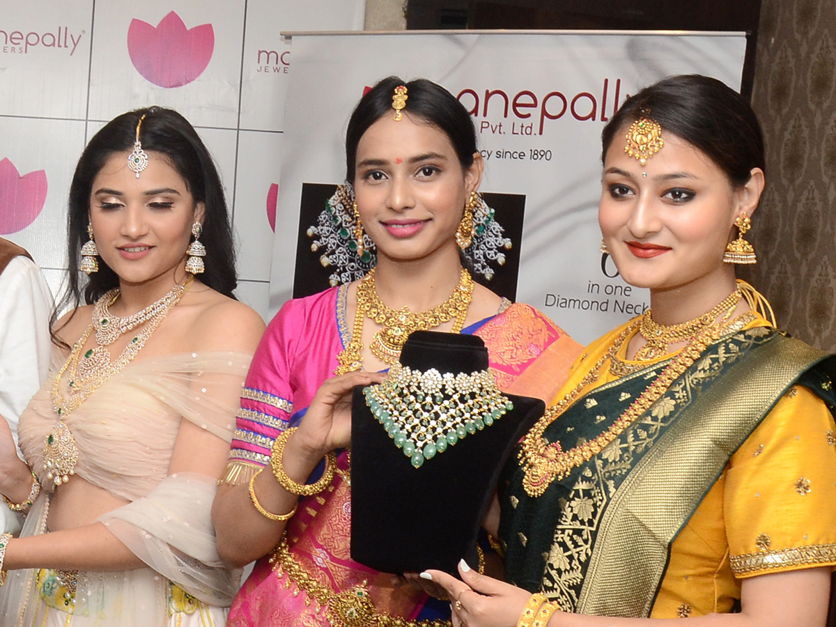 Manepally Jewellers at Panjagutta - Sakshi5