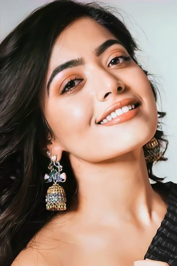 Rashmika Mandanna Pics - Sakshi14