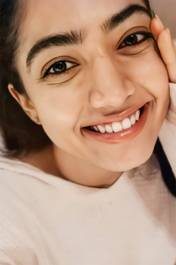 Rashmika Mandanna Pics - Sakshi9