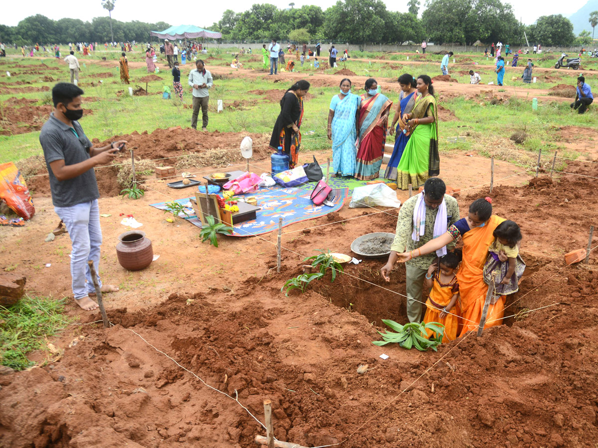 YSR Jagananna colonies photos - Sakshi18