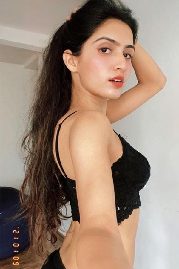 Prithvi Shaw Girl Friend Prachi Singh Photo Gallery - Sakshi13
