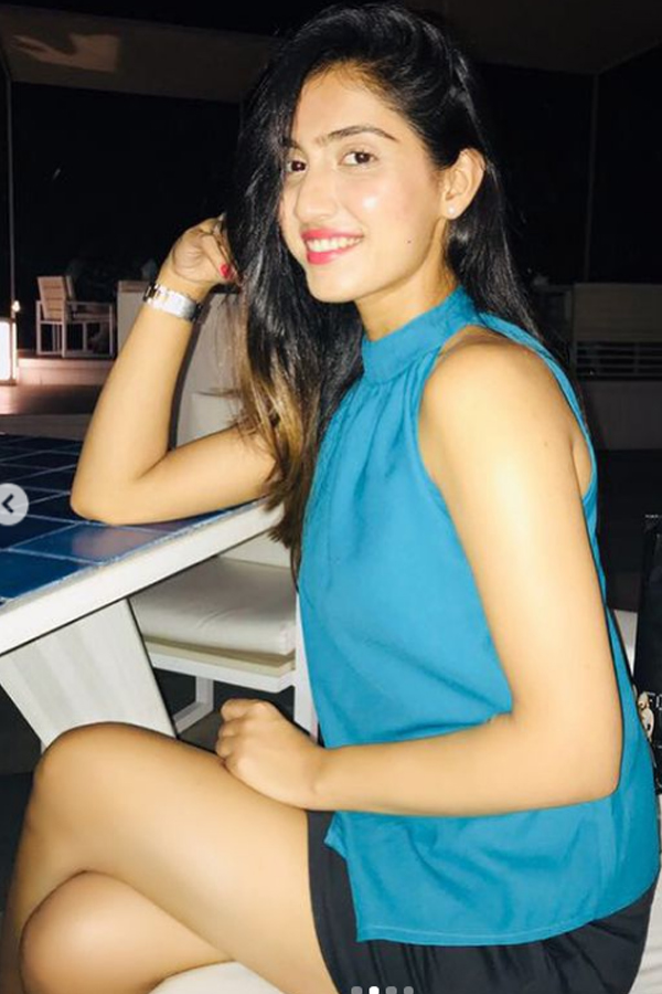 Prithvi Shaw Girl Friend Prachi Singh Photo Gallery - Sakshi24