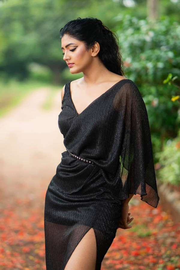 Eesha Rebba Latest Pictures Photo Gallery - Sakshi15