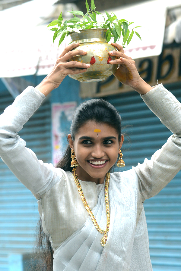 Secunderabad Ujjaini Mahankali Bonalu 2021 - Sakshi15