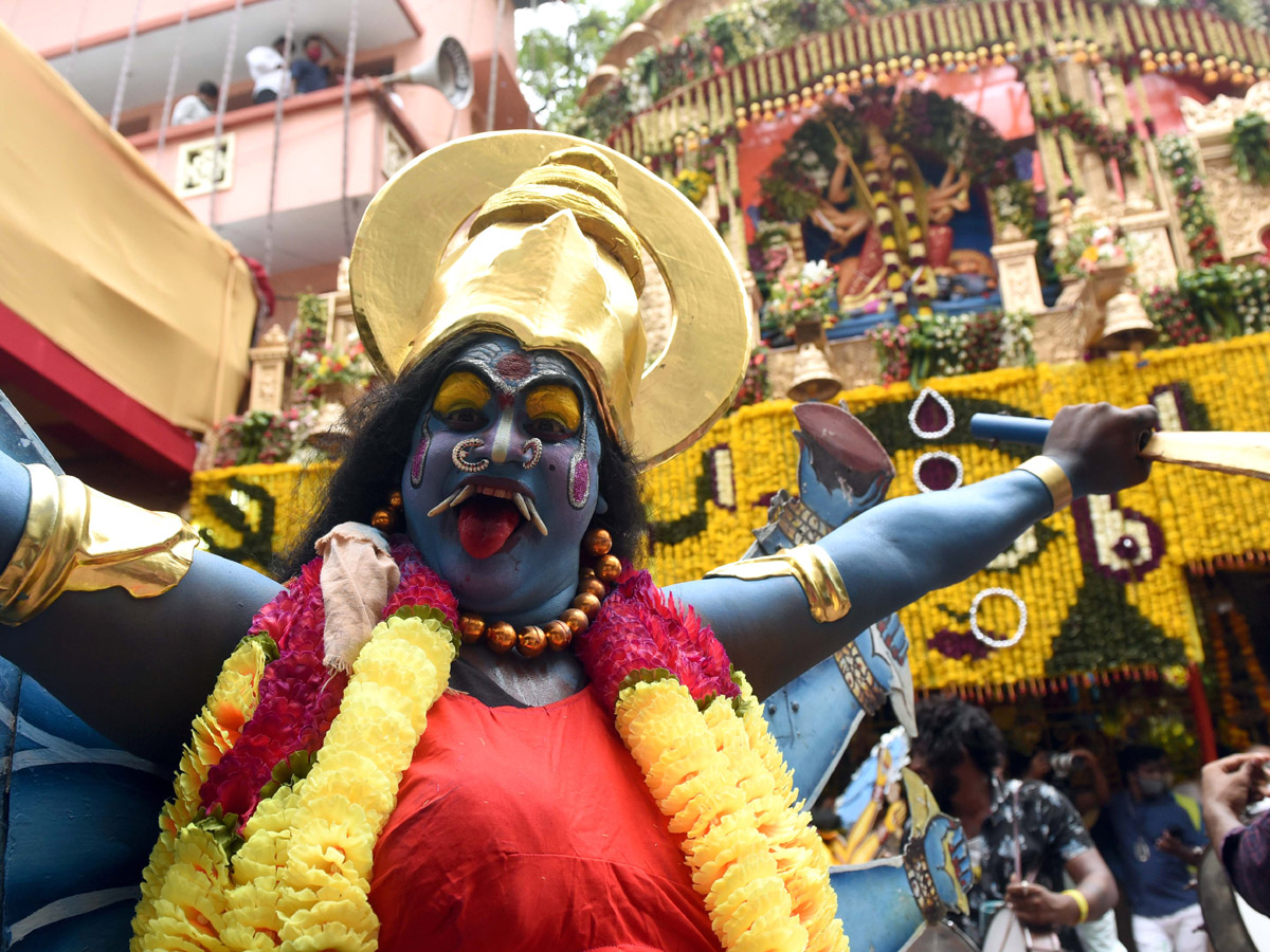 Sri Ujjaini Mahankali Bonalu in Secunderabad Photo Gallery - Sakshi17