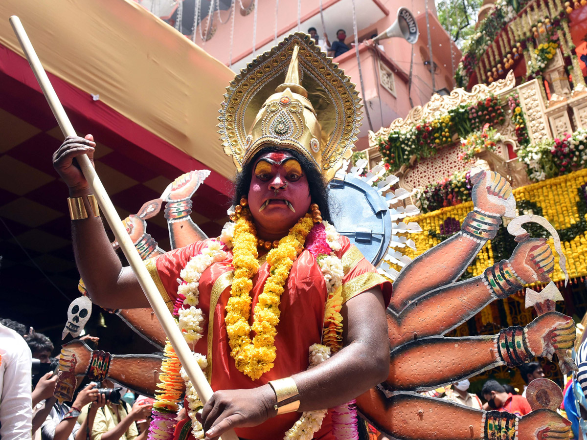 Sri Ujjaini Mahankali Bonalu in Secunderabad Photo Gallery - Sakshi18