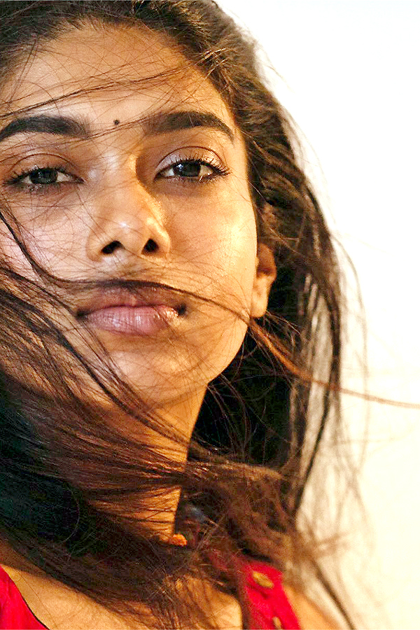Dushara Vijayan Photos - Sakshi12