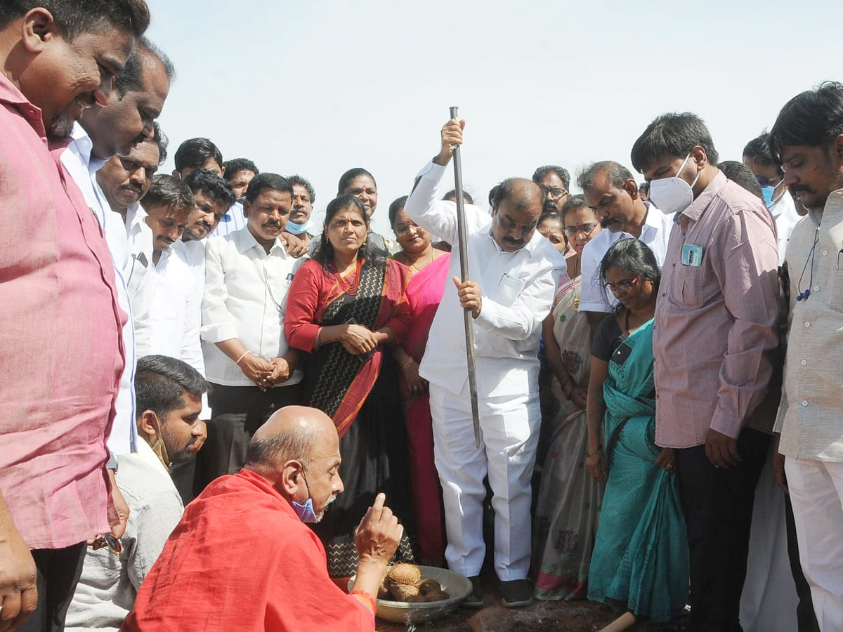 House construction in Jagananna colonies Photo Gallery - Sakshi6