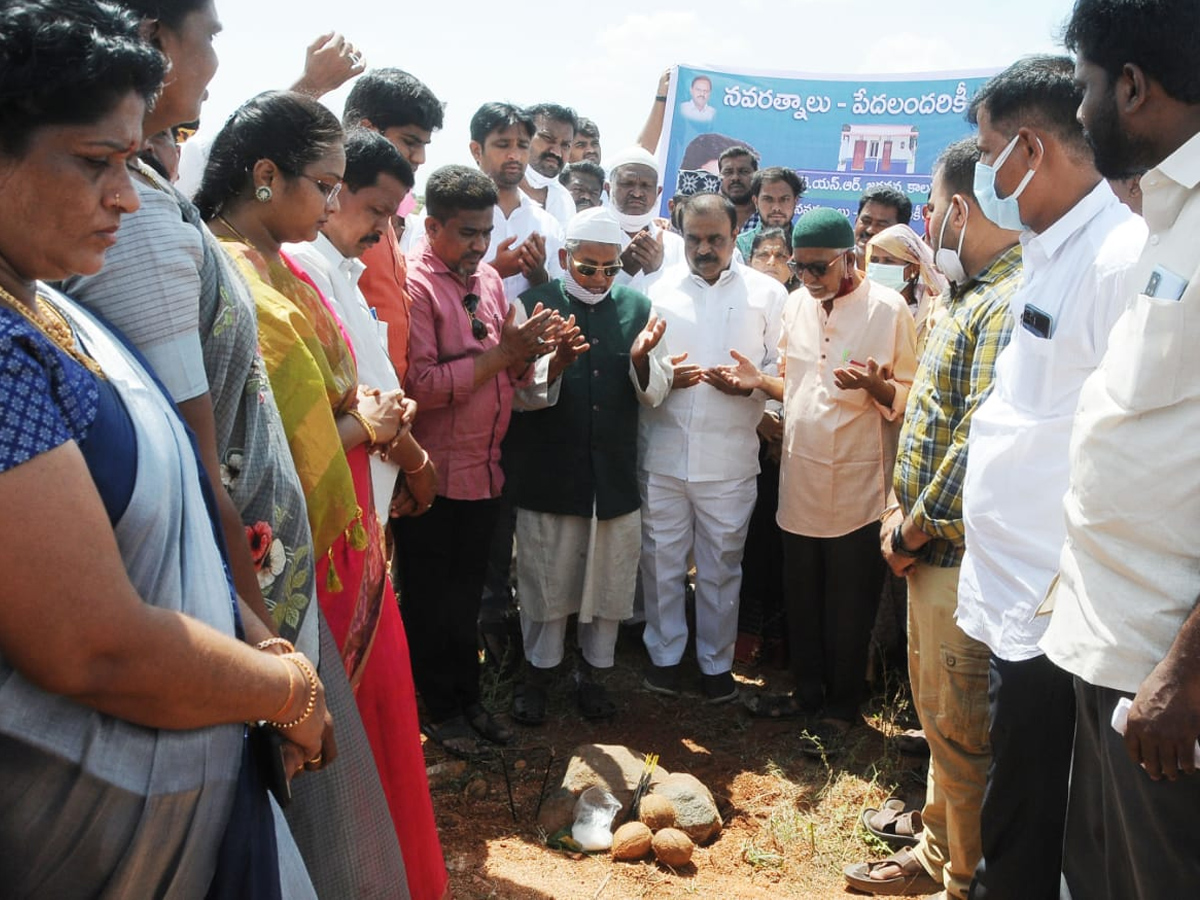 House construction in Jagananna colonies Photo Gallery - Sakshi7