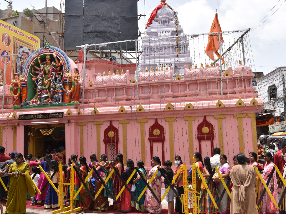 Lal Darwaza Bonalu 2021 Photo Gallery - Sakshi5