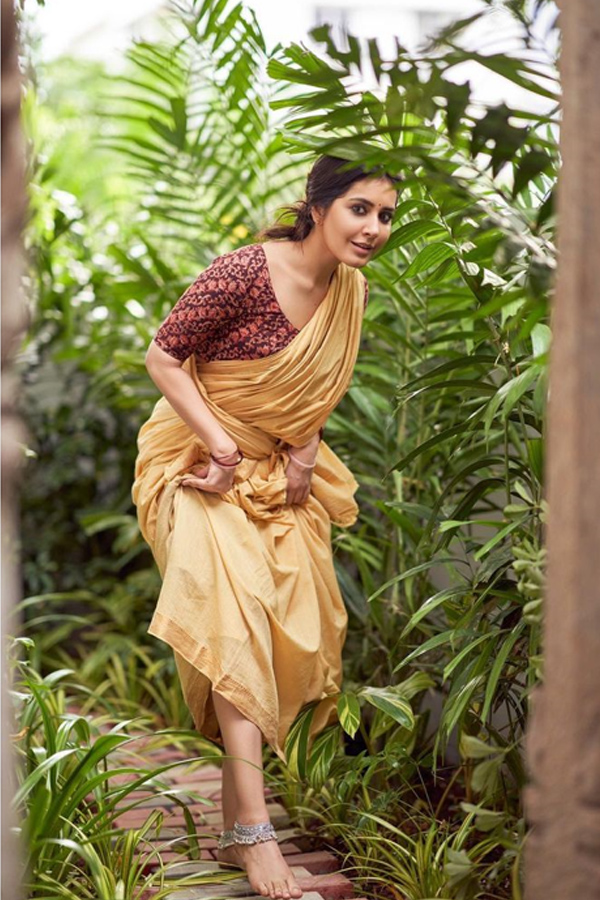 Raashii Khanna Latest Pictures Photo Gallery - Sakshi2