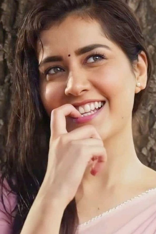 Raashii Khanna Latest Pictures Photo Gallery - Sakshi8