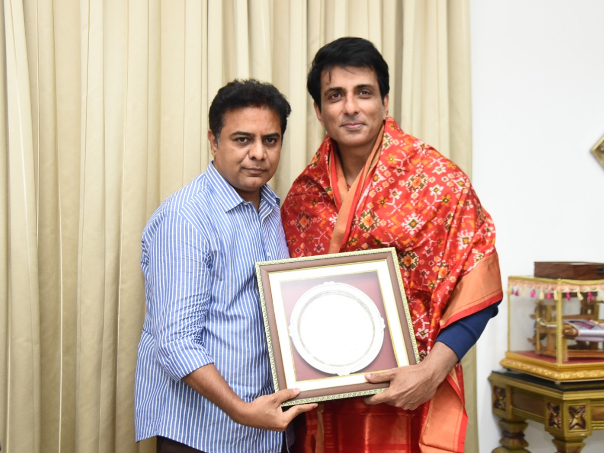 Sonu Sood Meets Telangana Minister KTR in Pragathi Bhavan Photo Gallery - Sakshi1