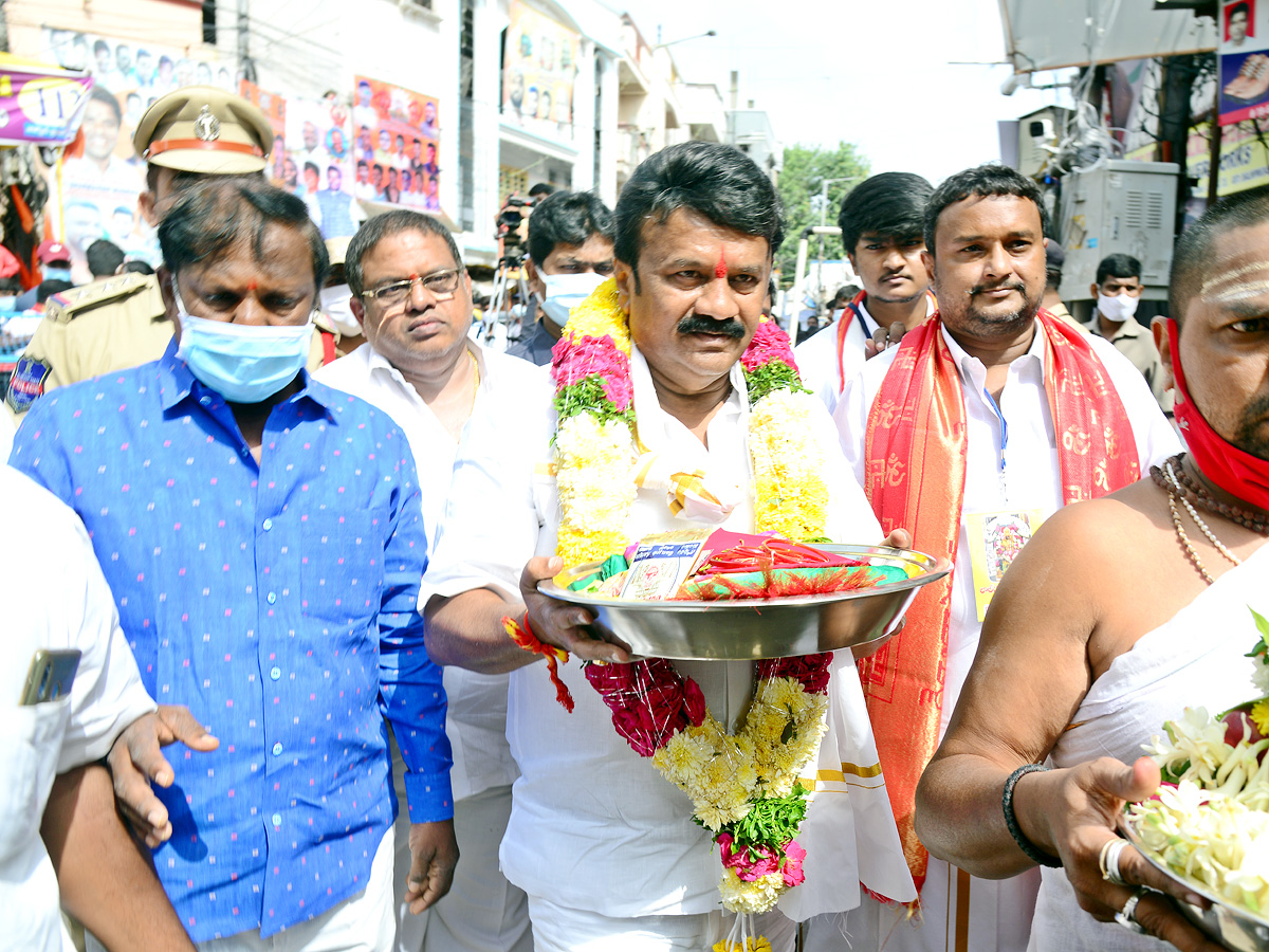 Hyderabad bonalu 2021 Photo Gallery - Sakshi18