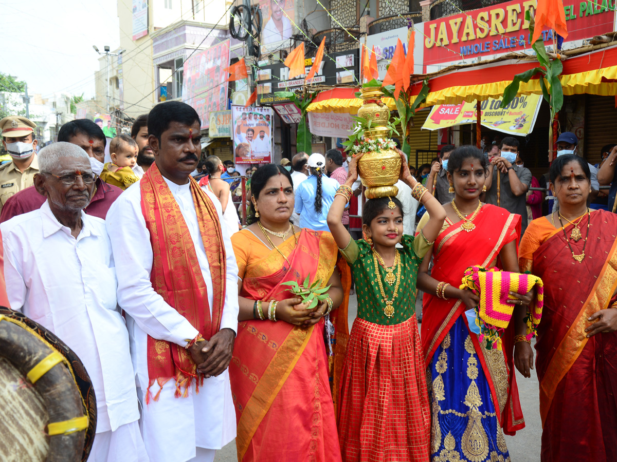 Hyderabad bonalu 2021 Photo Gallery - Sakshi20
